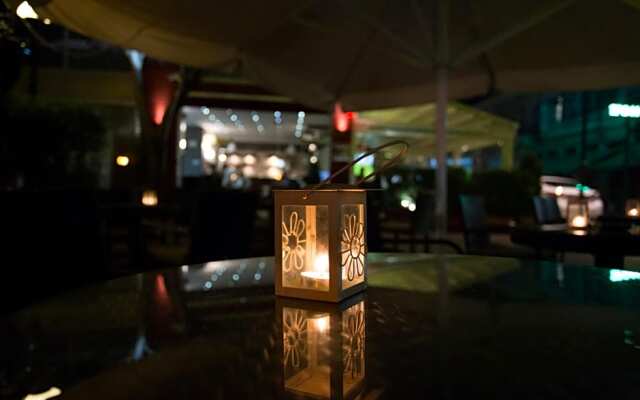 Hotel Cronos