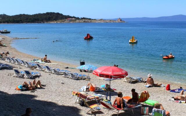 Goran - in the center of the city - A3-CRNO-BIJELI (2+2)