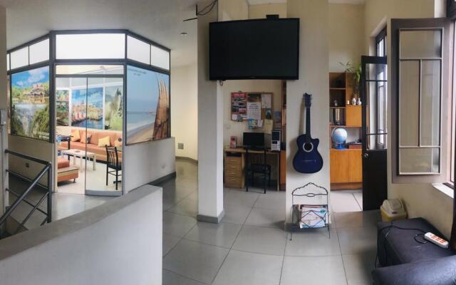 Lima House - Hostel