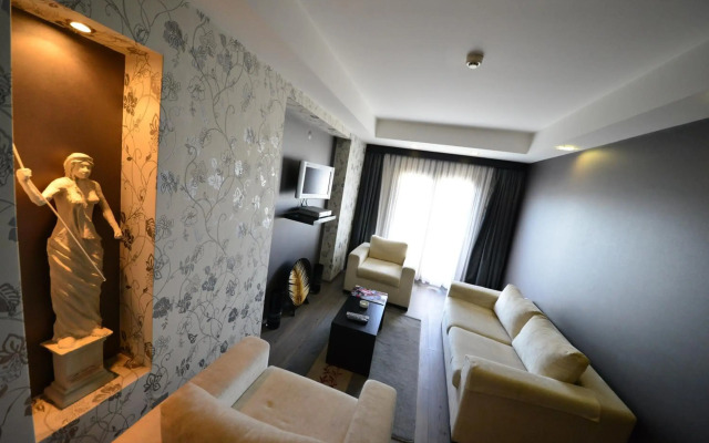 May Park Hotel