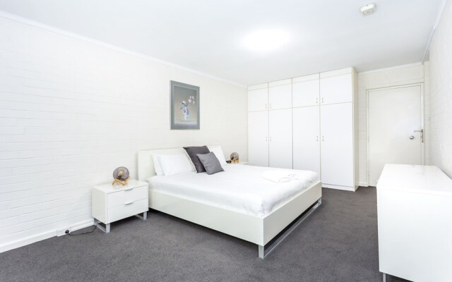 High Tor Apartment 6