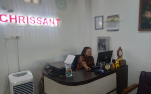 Chrissant Hotel