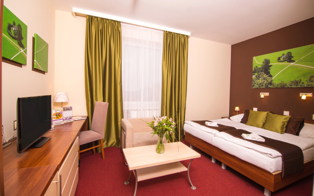 Hotel Color