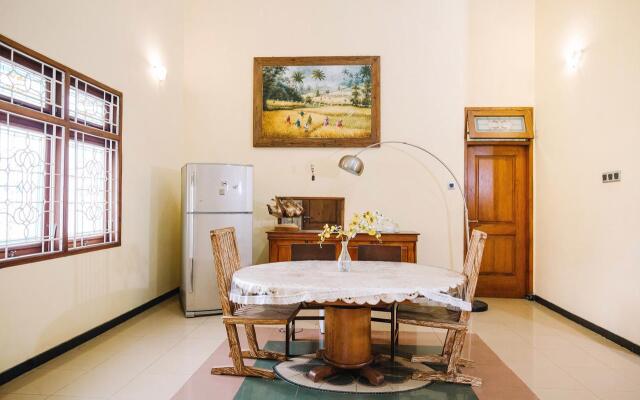 Oyo 986 Authentic Osing Homestay