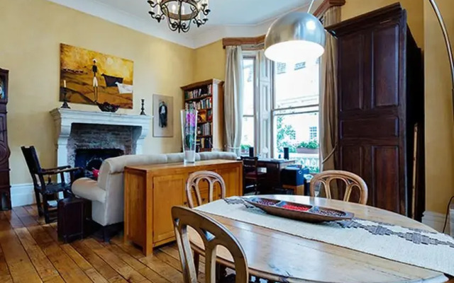 Veeve  Stunning 2 Bed 2 Bath In South Kensington Cornwall Gardens