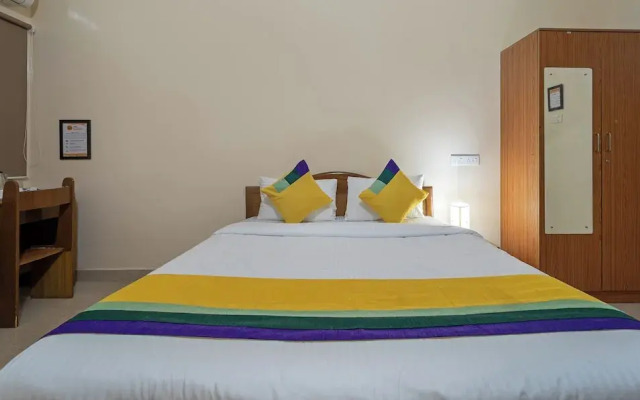 Itsy Hotels Everest Leela Residency