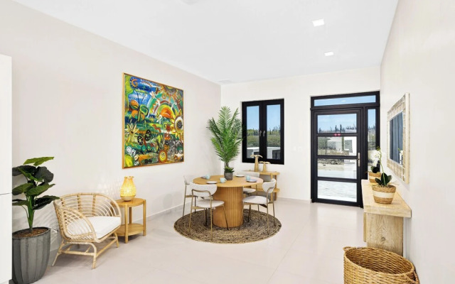 Catalina Residence Apt 3 - L.g. Smith Boulevard 546-j