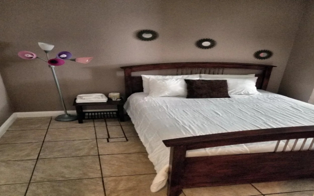 Monterey Inn Hotel