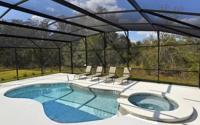 4557 Cabello Loop 6 Bedrooms, +3 Bathrooms
