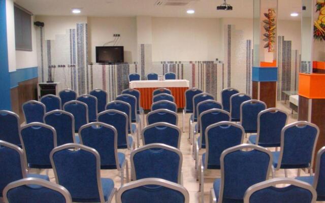 ON ALETA ROOM designed for adults