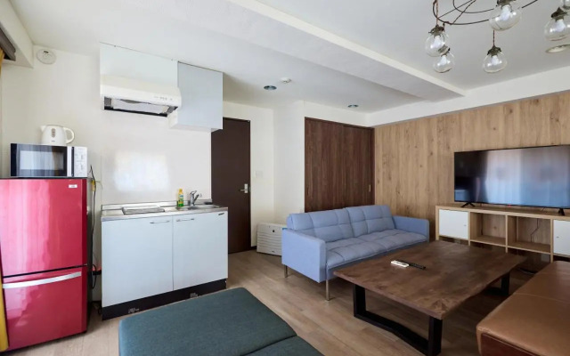 エバーグリーン新宿 リュクス 2m15