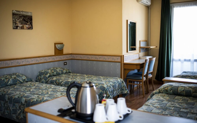 Hotel Route 9