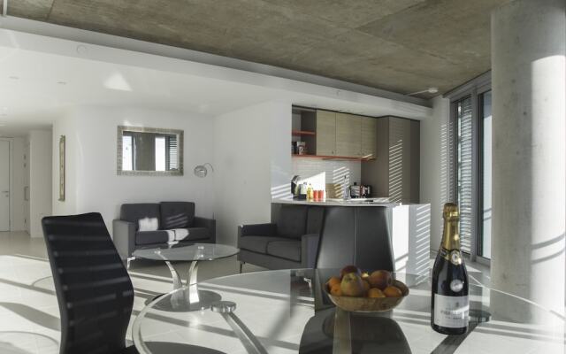 Klaro Apartments London Excel