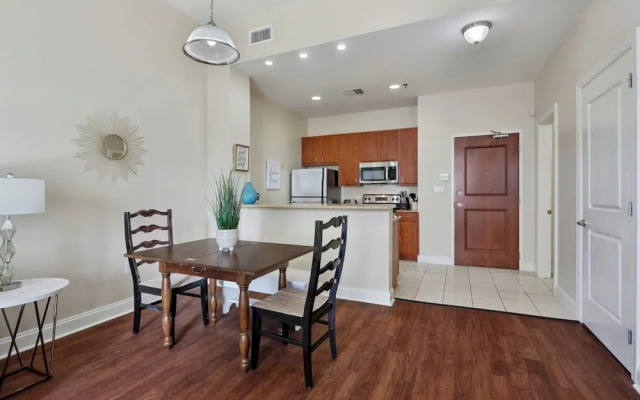 Elegant Condos in NOLA with Rooftop Pool