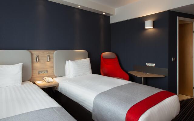 Holiday Inn Express Geneva Airport by IHG