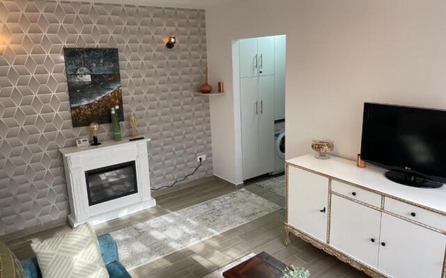 Mary's Apartment