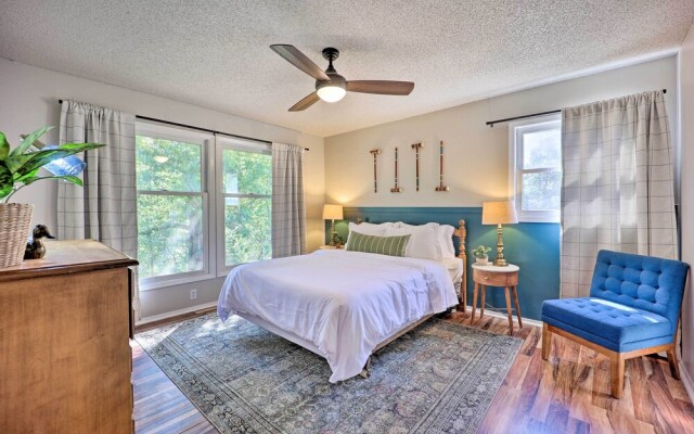 Dog-friendly Bella Vista Home w/ Grill + Deck