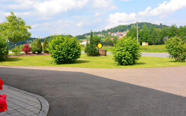 Luxurious Holiday Home in Tannesberg with Garden