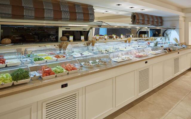Doubletree By Hilton Hotel Izmir - Alsancak