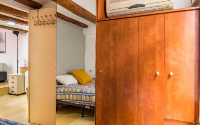 Beach Style Loft, 5 Min From the Beach