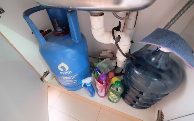 Modern and Classy 1BR Green Lake Sunter Apartment