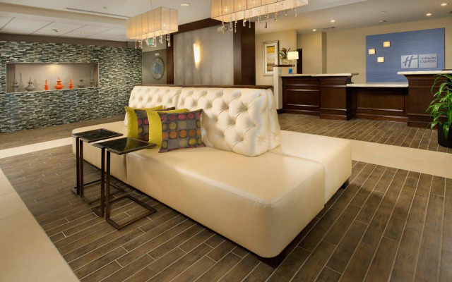 Holiday Inn Express & Suites, Caryville by IHG