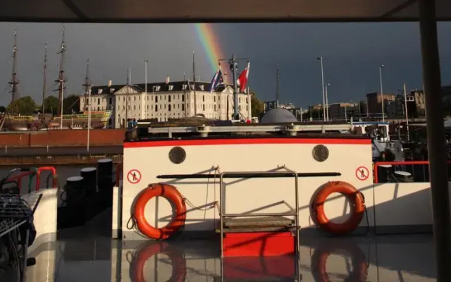 Hotelboot Angeline