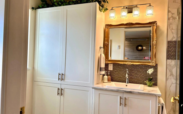 Seagull Studio Vacation Guest Suite