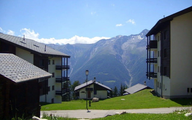 Apartment in Betten With Balcony,ski Storage,garden, Heating