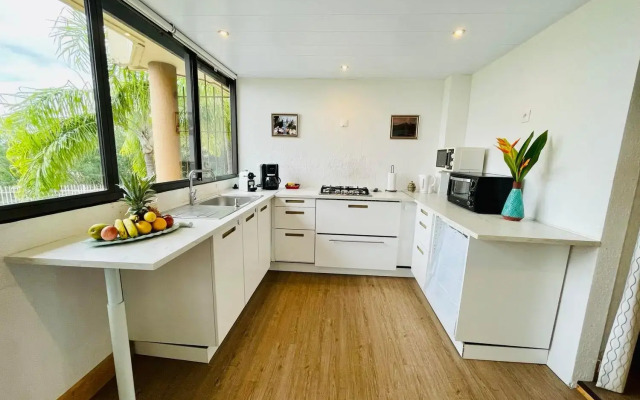 Tunui City Apartment - Quiet & Pool