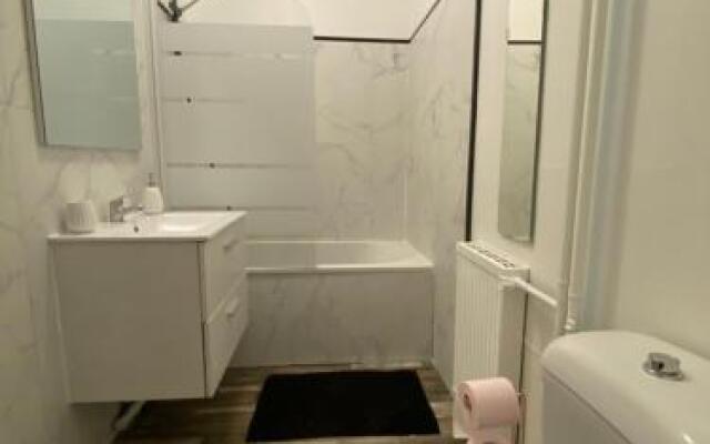 Bel Appartement Avec Parking Gratuit