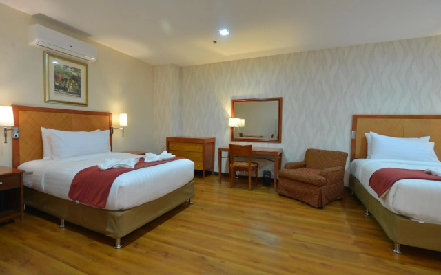 Royal Suites Condotel