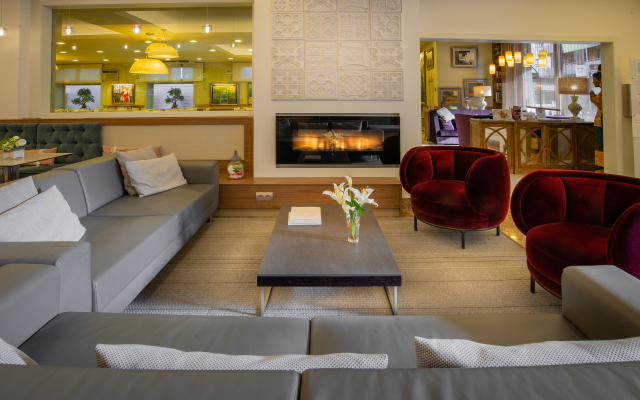 Hotel Pirineo Figueres by Pierre and Vacances