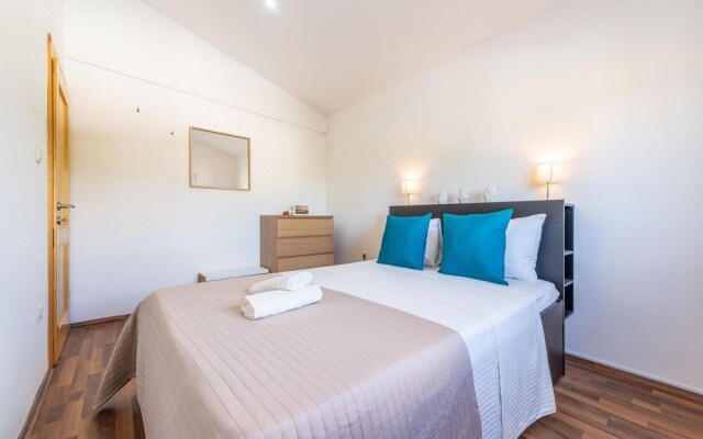 Beautiful Apartment in Vrana With Wifi and 2 Bedrooms