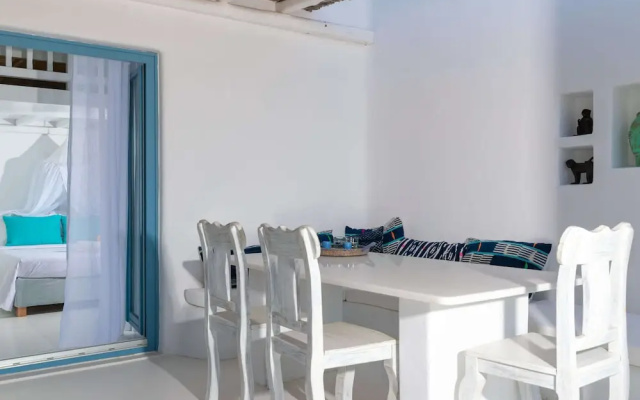 Karkos Beachfront Villa Private pool
