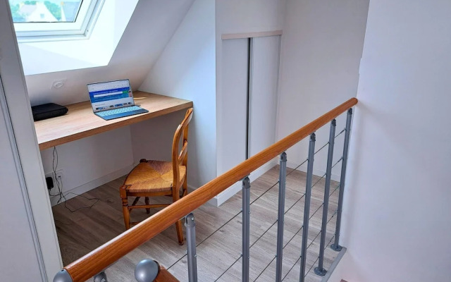 Comfortable Holiday Home Near the Beach