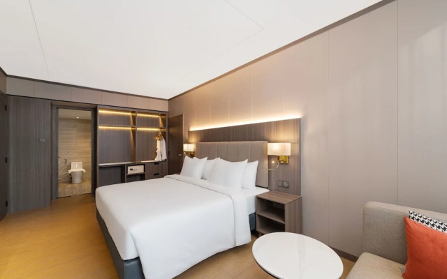 Harris Hotel & Suites Nagoya Batam