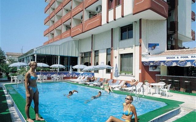 Minay Hotel
