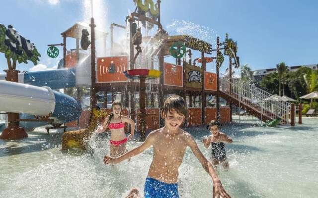 Ocean Riviera Paradise -Daisy Family Club