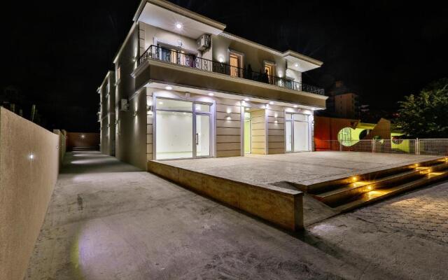 Apartments Royal Lux