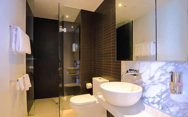Flinders Street Apartments