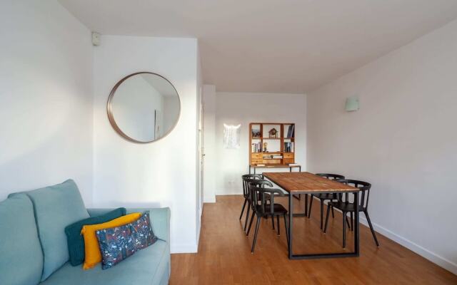 Family/modern 4 People With Netflix -15 min Walk From Center