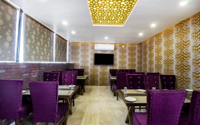 FabHotel SS Grandeur