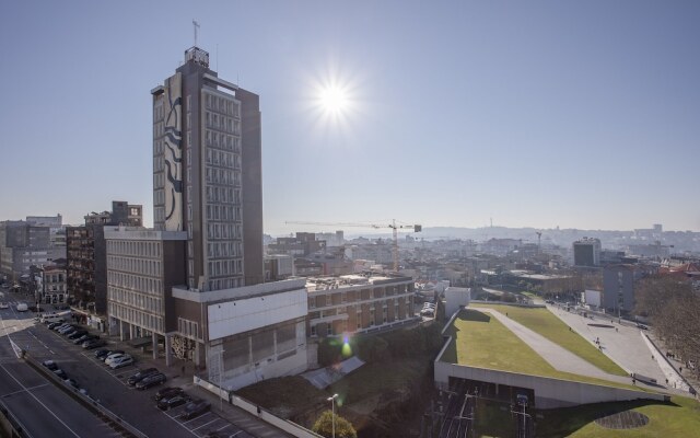 Liiiving In Porto | Downtown View Apartment