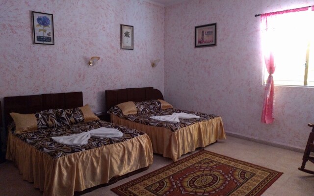 Hostal Italia