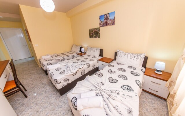 Fiore Hotel