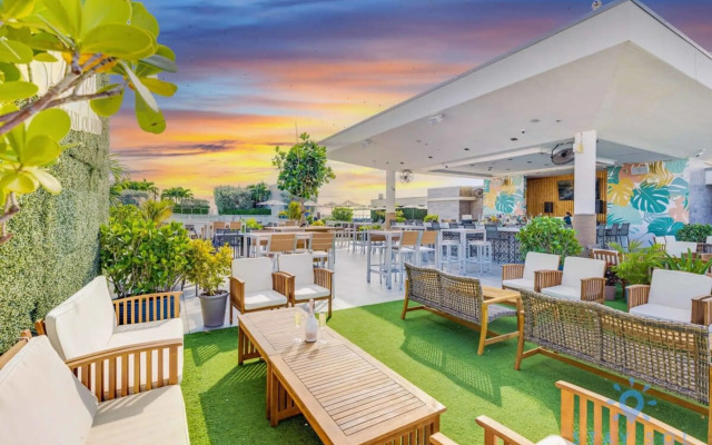 Amazing Pool  Balcony - Up To 6  Near Beach, Hollywood