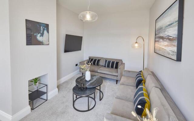 Host & Stay - Ocean Pearl @ Scarborough
