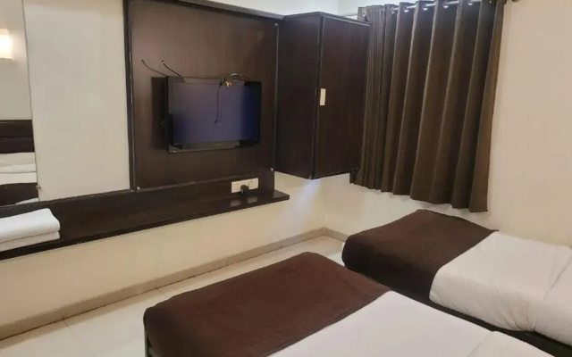 Hotel Golden Plaza
