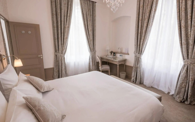 Château de Montabert